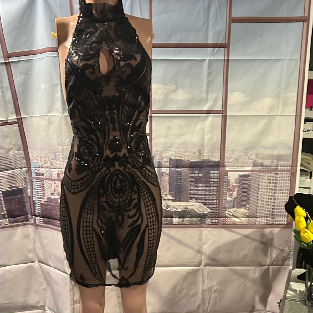 Elegant Black Sequin Halter Dress